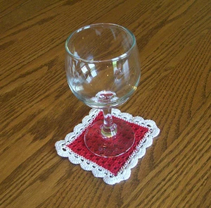 Red & White Square Crocheted Coaster - Picture 1 of 2