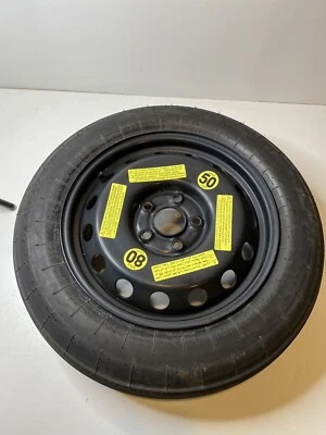 Llanta de emergencia Audi Q7 L 2007-2010 6 1/5 x18H2 OEM 195/75-18 Foto 1 de 4