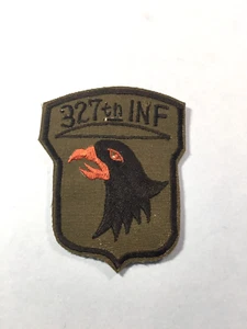 US Army - 101st Airborne Div. / 327th Inf. subdued patch - Picture 1 of 6