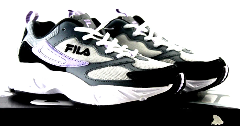 Fila Womens Envizion Sneaker Shoe White/Black/Mint Size 6.5 ()