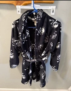 Urban Pipeline Size Medium Boys 8-10 Skull Crossbones Bath Robe Black Gray White - Picture 1 of 5