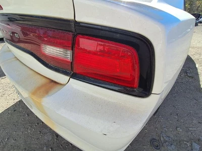 Used Right Tail Light Assembly fits: 2013 Dodge Charger quarter panel mounted Ri - Image 1 of 4