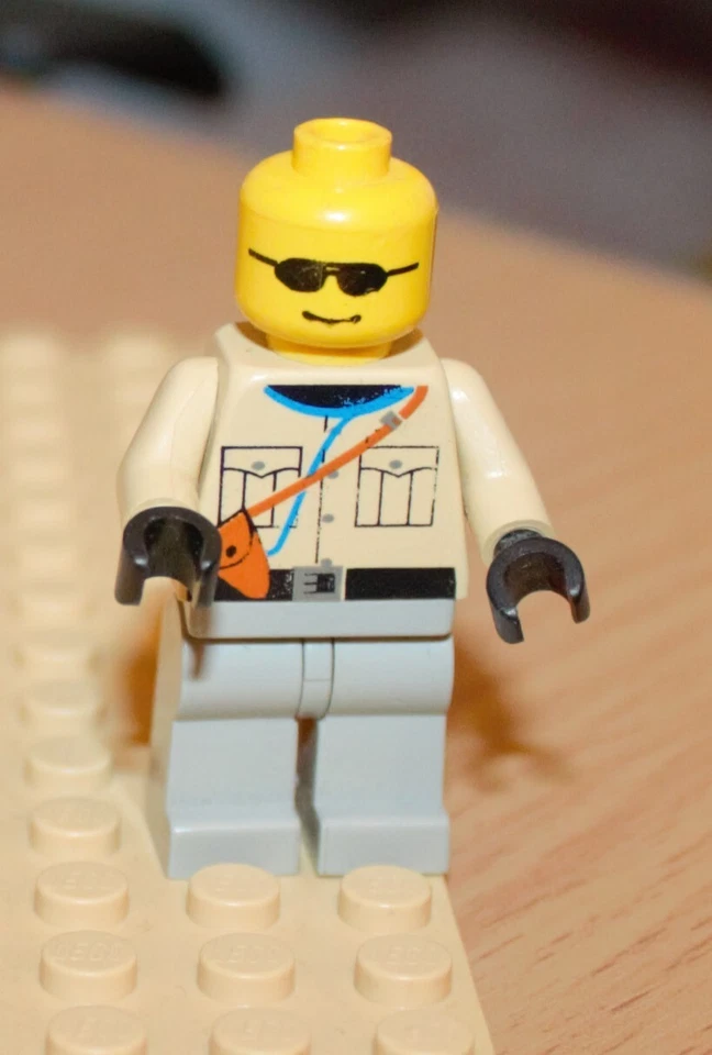 Nr.7   LEGO® Minifigur ohne Zubehör Abb. 10.03.24 - Bild 1 von 1