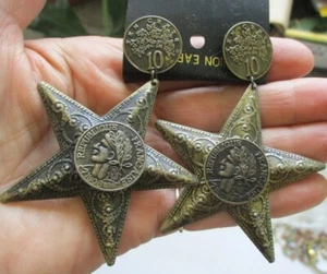 Moderne durchbohrte französische Metallmünze, künstlicher Stern Ohrringe Republique Francaise baumeln - Bild 1 von 5