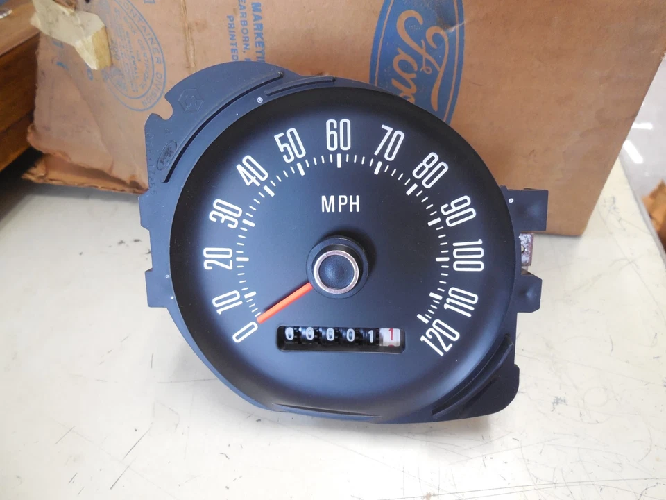 Velocímetro Ford Torino 1974-1976 120 mph D4OZ-17255-B nuevo de lote Foto 1 de 3