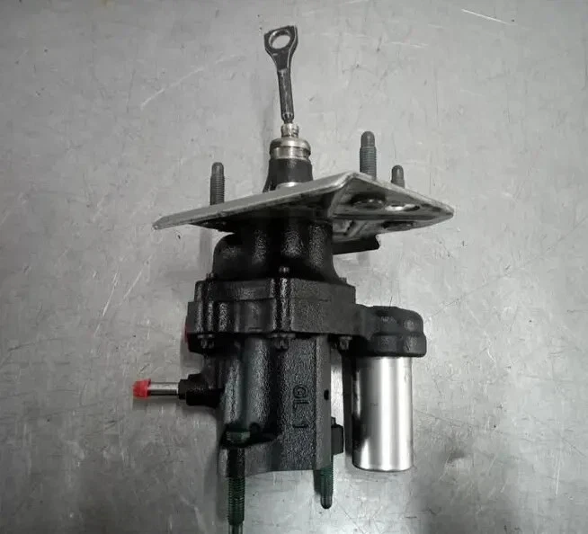 2011 Chevrolet Silverado 2500 3500 Power Brake Booster - Image 1 of 3