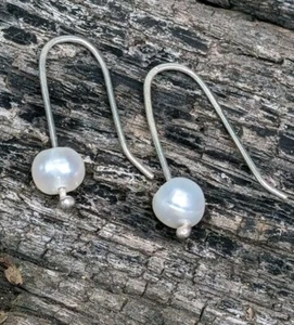 Sweet Natural Pearl Hand Made Minimalist Sterling Silver Earrings .A19b - Picture 1 of 6