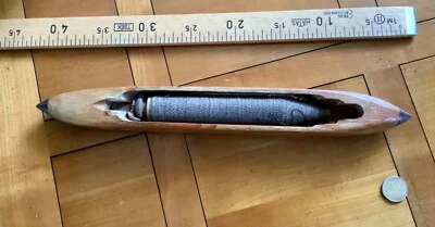 outils anciens,old tools,belle et grande navette de métier à tisser ... - Photo 1/4