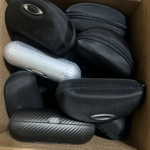 23 Authentic Oakley Cases Mostly Zipper One Carbon Fiber One Metal Fast S/H - Picture 1 of 4