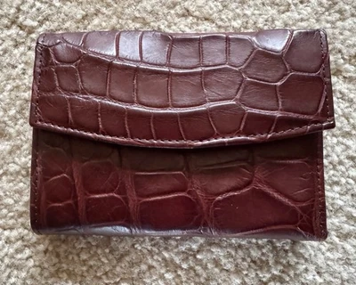 Cartera de cuero de cocodrilo GENUINA, marrón, cierre a presión, bolsillo con cremallera. Foto 1 de 4