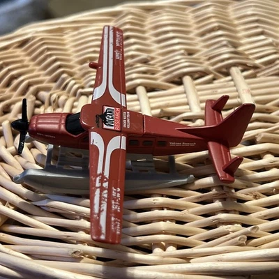 Matchbox 4 3/4" Wide Cessna Caravan Volcano Seaplane Airplane Red cool toy  - Image 1 of 4