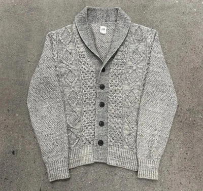 Suéter GAP Para Hombres Gris Cuello Chal Cárdigan Abotonado Cable Tejido Talla Pequeña Foto 1 de 4