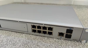 Ubiquiti UniFi Dream Machine Pro (UDM Pro) - Great Condition - Photo 1/7