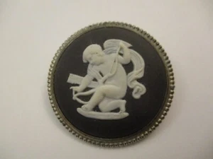 Vintage Wedgwood Jasperware Sterling Silver Brooch Cupid Cherub Black Cameo - Picture 1 of 5