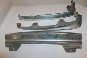 1986 - 1993 Yamaha Venture Royale 1300 Center Rear Saddlebag Guard Trim Covers - Picture 1 of 5