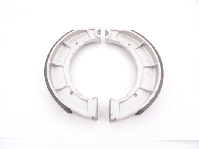Juego zapatas freno delanteras YAMAHA XT 500 1976-1980 Brake Shoe Set front - Imagen 1 de 1