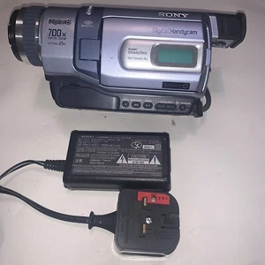 Sony PAL DCR-TRV340E Handycam Camcorder Digital8 Hi8 Video8 Video Transfer - Picture 1 of 7