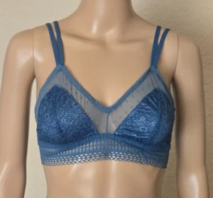 Victoria’s Secret blue Lined Lace Bralette Size Large - Picture 1 of 8