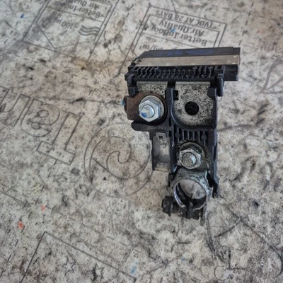 Nissan qashqai J10 petrol Main Positive Battery Fuse 140a On Top 80 100 100 100 - Image 1 of 4