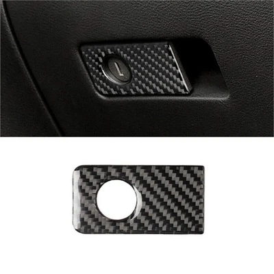 Cubierta de panel de manija de guantera de fibra de carbono para Infiniti Q50 Q60 2014-2019 Foto 1 de 4