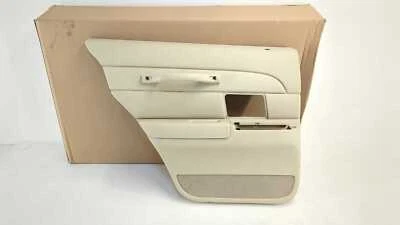 Nuevo panel de moldura de puerta original Ford 2003-2011 Crown Victoria LH 9W7Z-5427407-BB Foto 1 de 4