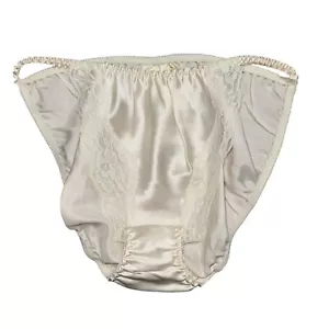 NEU NEU MIT ETIKETT Vintage Victoria's Secret Seide String Bikini Höschen Spitzendetail Elfenbein Large - Bild 1 von 5