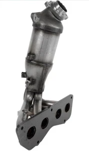 Catalytic Converters Front For 2013-2018 Toyota Avalon Lexus ES300h - Picture 1 of 6