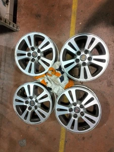 Saab 93 2er 2006 Nr. 4 Alufelgen 5 Loch 16" 6,5J H2 ET 41  - Bild 1 von 13