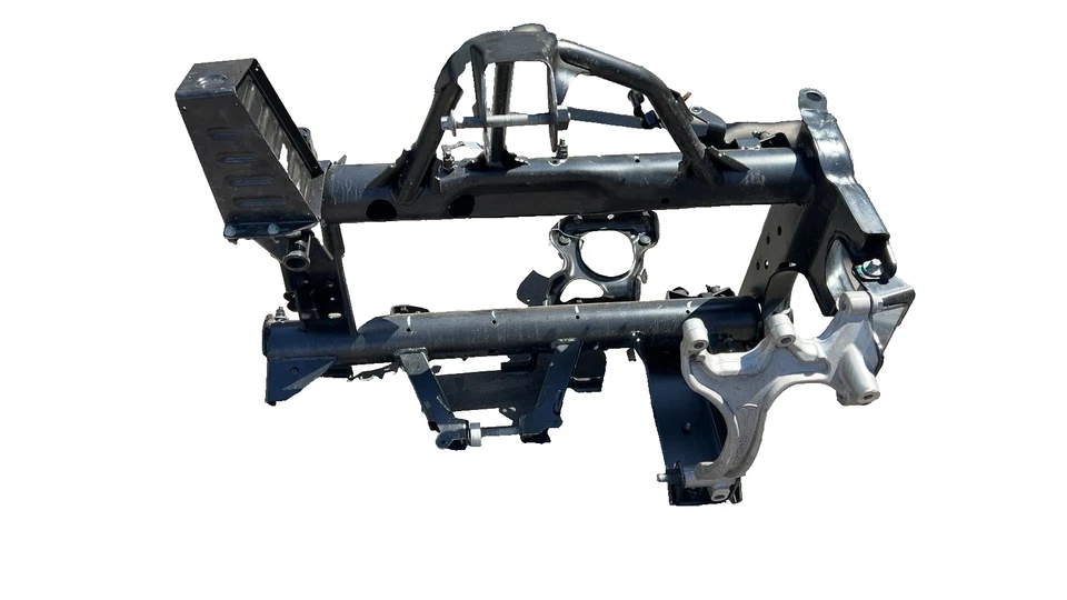 ⭕ 2014 Mercedes-Benz B200 Electric Drive Front Crossmember Subframe Motor Mount Foto 1 de 4