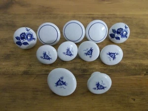 DELFT BLUE DRAWER PORCELAIN KNOBS - Picture 1 of 2