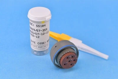 Amphenol Aerospace Circular MIL Spec Connector 6 Position Female MS27473T16B6S - Image 1 of 4