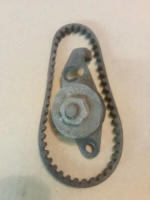 Yamaha RD350 RD250 31K Amortiguador Trasero Ajuste Montaje Polea con Correa Foto 1 de 4