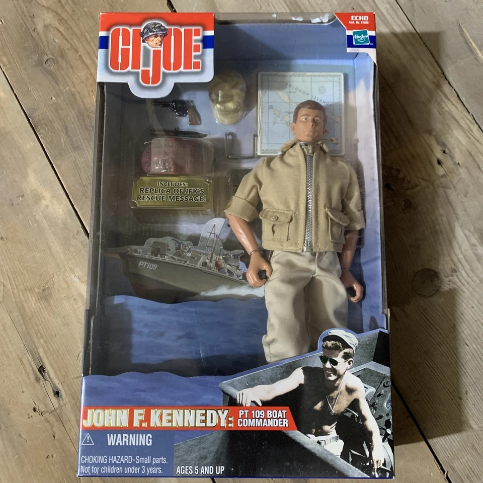SELLADO NUEVO GI Joe Segunda Guerra Mundial JFK John F Kennedy PT 109 Barco Comandante Figura 12 Pulgadas Foto 1 de 4