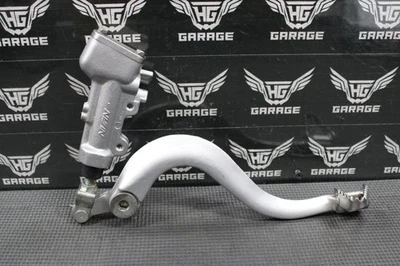 2014 KAWASAKI 10-18 KX250F OEM NISSIN REAR BACK BRAKE MASTER CYLINDER & LEVER - Image 1 of 4