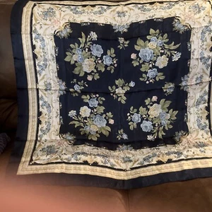 Vintage Liz Claiborne polyester Blu Rose Floral 34” Square - Picture 1 of 8