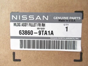 Genuine OEM Nissan 63860-9TA1A Passenger Front Wheel Opening Molding 14-19 Rogue - Picture 1 of 3