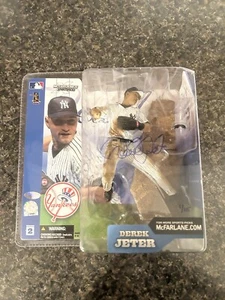 Derek Jeter Signed McFarlane Figure MLB & Steiner Certified Autograph /15 Auto - Picture 1 of 7
