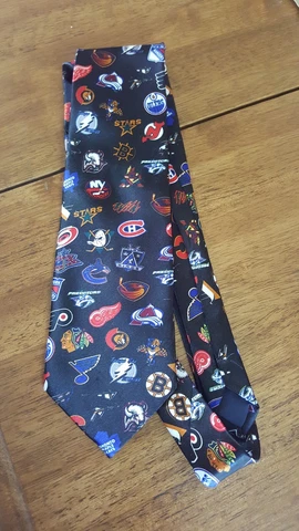 NHL TEAMS LOGO NECK TIE Cover