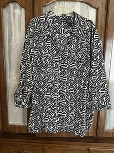 Maggie Barnes 4X Black White Button Up Short Sleeve Blouse Plus Size 4X - Picture 1 of 4
