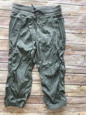 ivivva by lululemon athietica size 14 Gray cropped jogger pants GB24B - Image 1 of 3