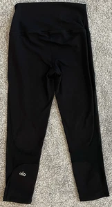 ALO Yoga Coast Capri Women's Size XS Black 22 x 20 Mesh Activewear Leggings (A1) - Picture 1 of 12
