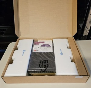NEW Netgear ProSAFE GS752TP-100NAS 48 Port Gigabit Smart Switch PoE, GS752TP - Photo 1/10