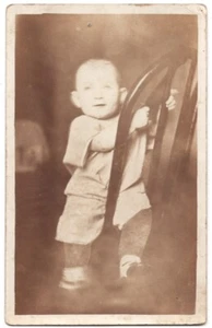 VINTAGE RPPC REAL PHOTO POSTCARD BABY ON CHAIR KIOWA KS 110420 P - Picture 1 of 2