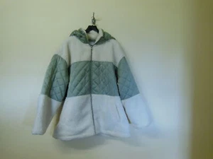 Asos Curve Womens Jacket Plus Size 22 Hoodie BNWOT Puffer Fleece - Picture 1 of 1