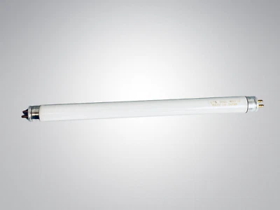 Sylvania Fluorescent Lamp Bulb 6W Total of 20 Bulbs - Image 1 of 4