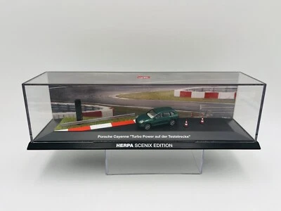 HERPA 1:87 PORSCHE CAYENNE "TURBO POWER SULLA STRADA DI PROVA" - Immagine 1 di 2