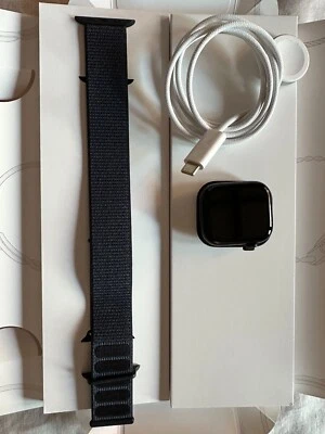 Apple watch S10 42mm GPS, cassa in alluminio, colore nero, cinturino sport loop - Immagine 1 di 4