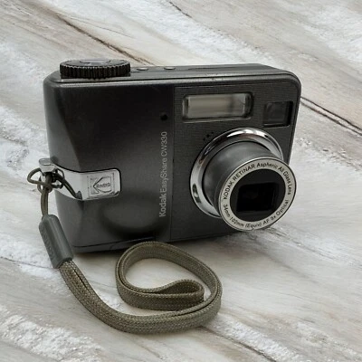 Kodak EasyShare CW330 Digital Camera Dark Gray 3x Optical Zoom SD CARD Tested - Image 1 of 4
