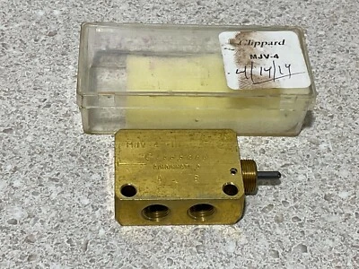 Clippard MJV-4 NUEVO Foto 1 de 4