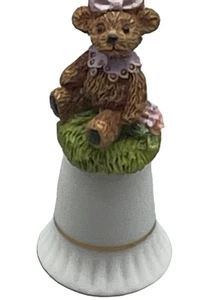 Orso Avon's Thimble Collection resina dipinto a mano orsetto marrone bordo oro 22k LEGGI - Foto 1 di 6